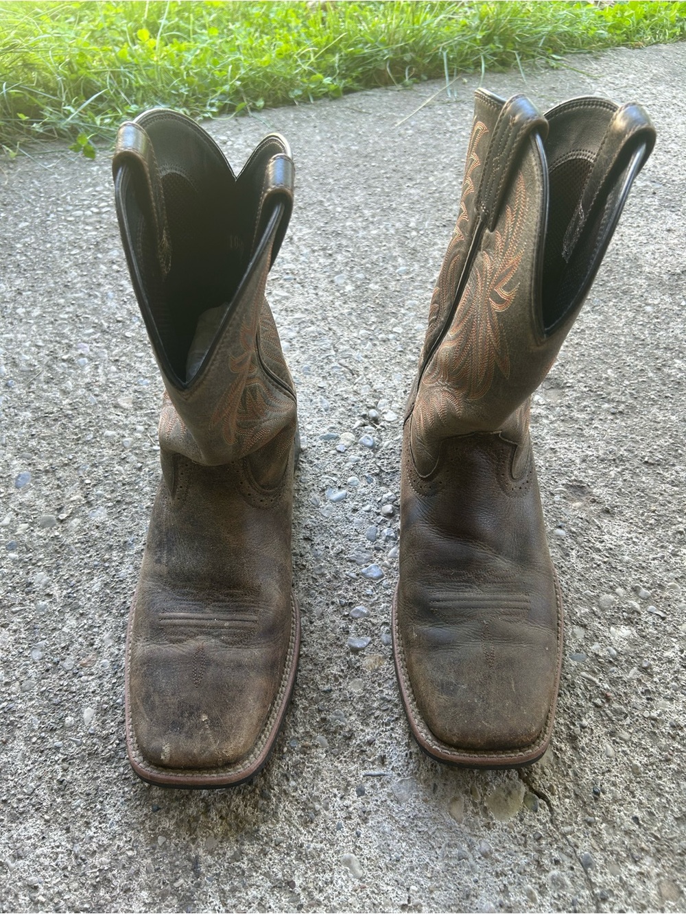 Ariat Men's Brown Leather Western Boots Sz 10 EE